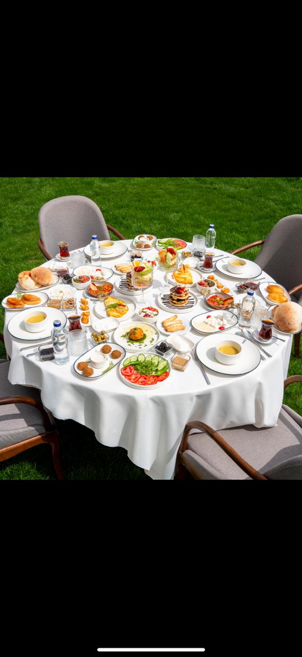 Breakfast table for four